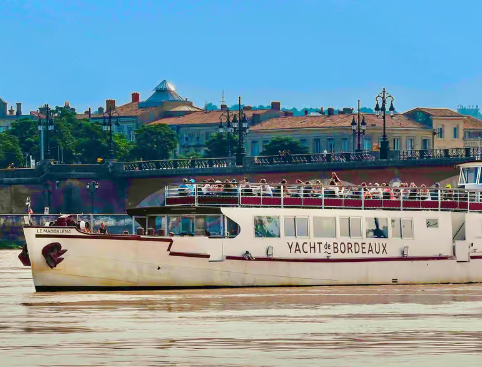 Balade en bateau sur la Garonne à Bordeaux